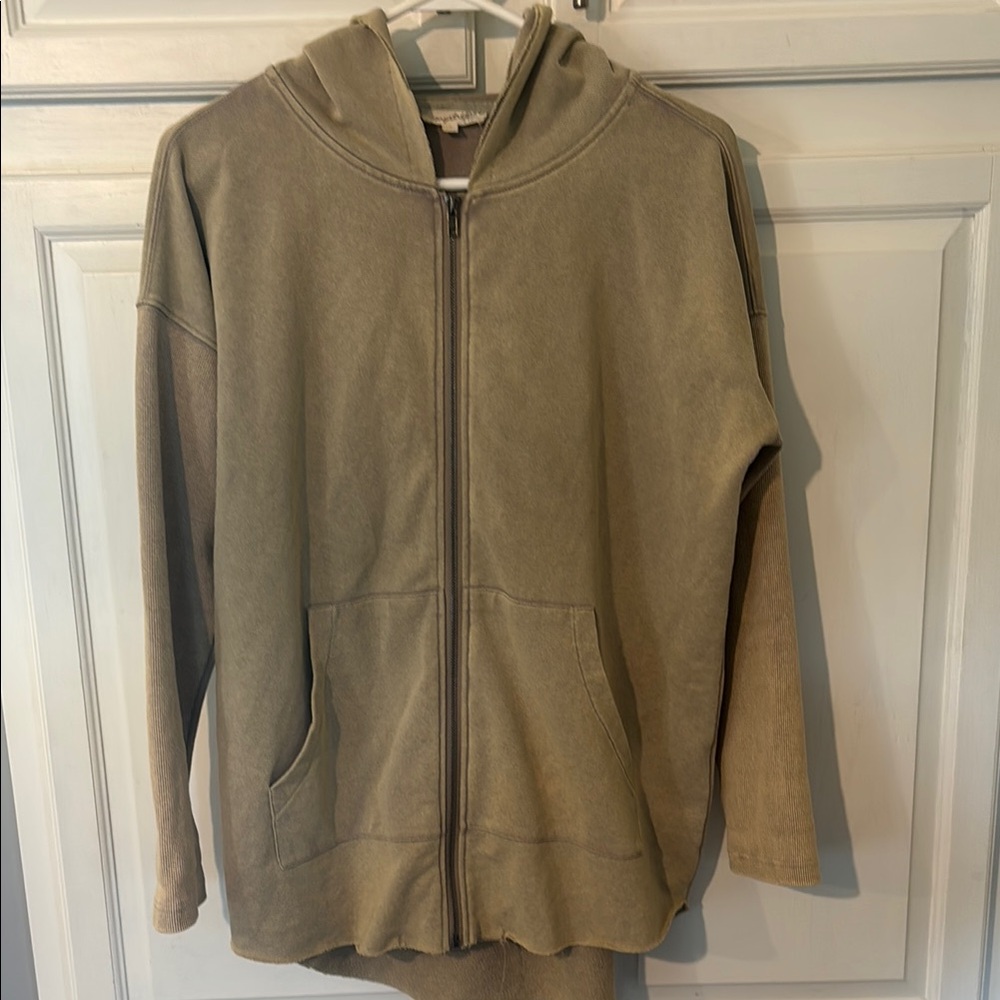 Mystree Khaki Distressed Zip-Up Hoodie sz small